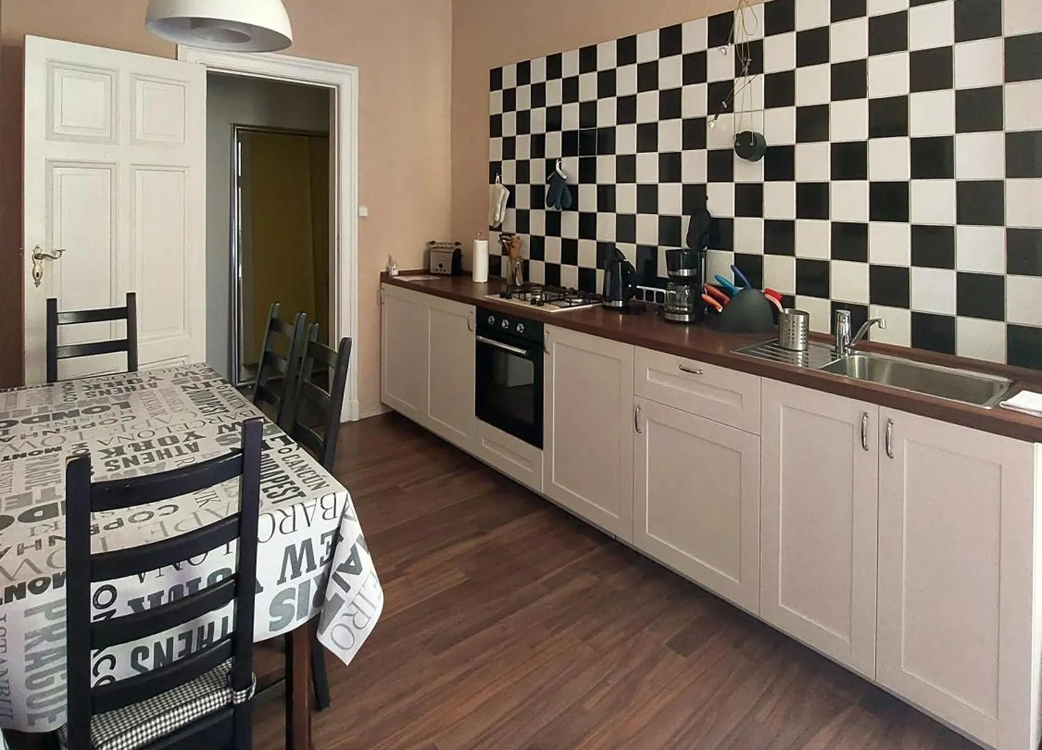 Apartamento Ruhige Ferienwohnung In Kreuzberg Berlim Alemanha