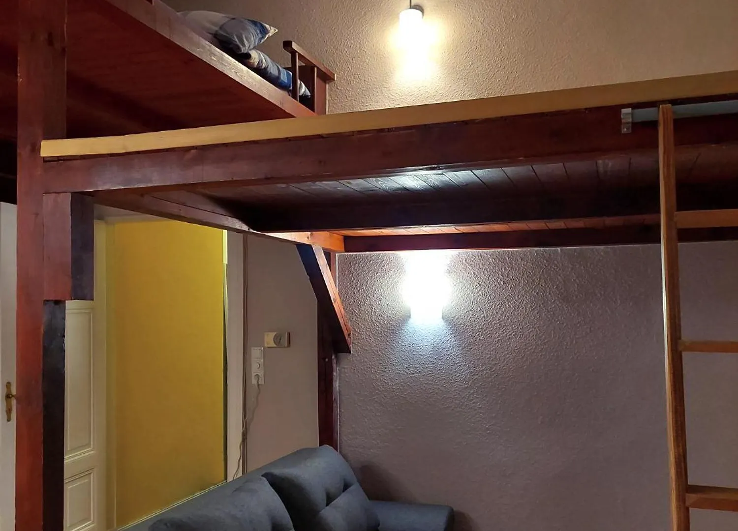 Apartamento Ruhige Ferienwohnung In Kreuzberg Berlim